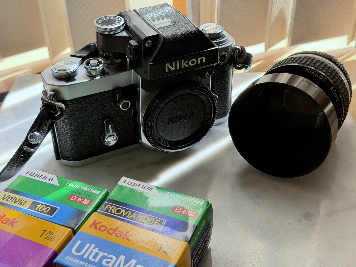 yrkoshima's tweet photo. Here’s my first camera.

最初のカメラはニコンF2
小学生の時から使っています

Filmは不滅 https://t.co/l24oHIlRgJ