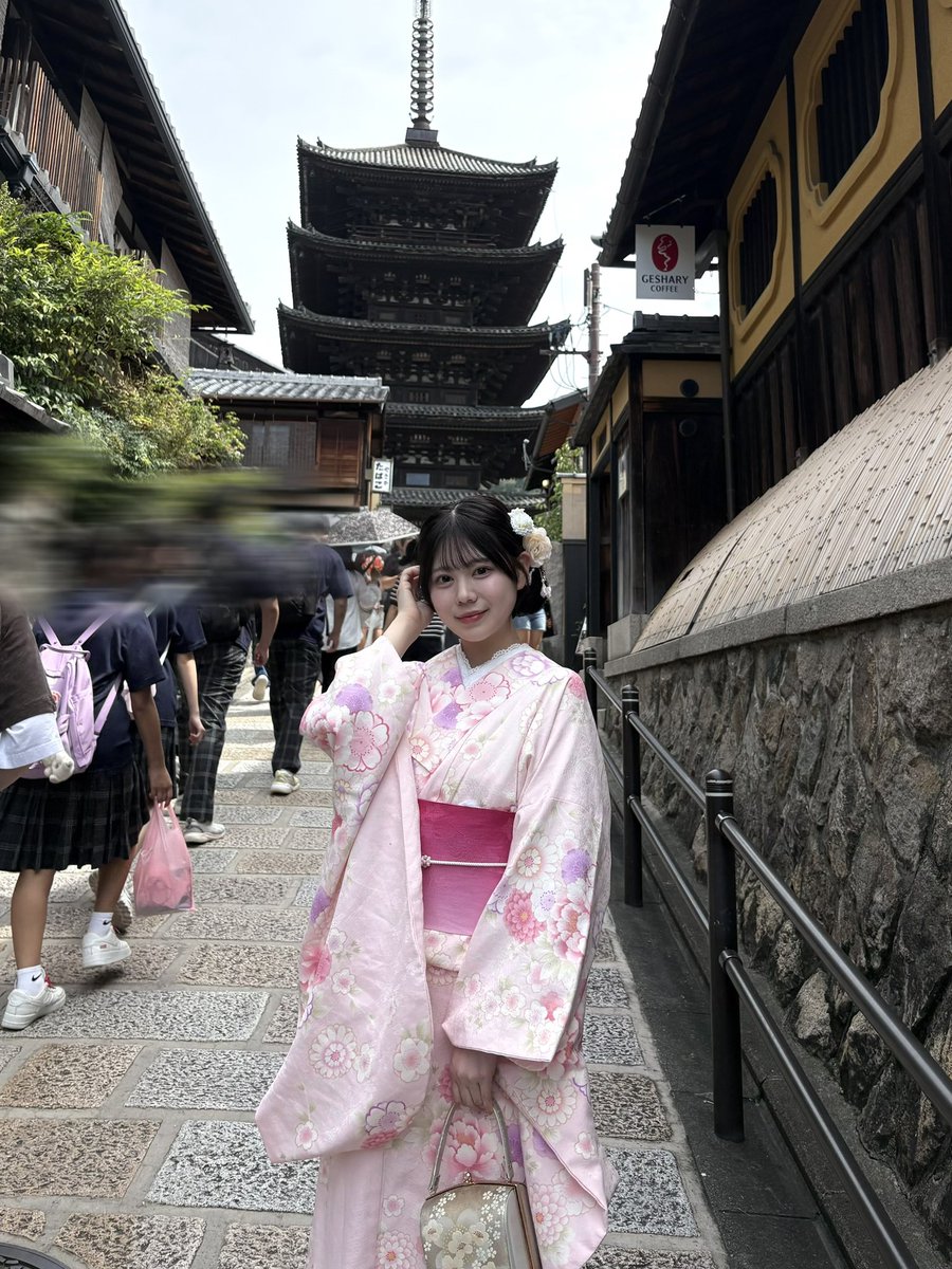 rf104_con06_'s tweet photo. 着物撮影のオフショット👘♡♡
どの着物も可愛くて選ぶのにとても迷いました（> <）

インスタには載せていない写真も載せちゃいますね🩷

今日の投票もお願いします！！🙏🏻↓↓↓
https://t.co/T9DiwbCzOL https://t.co/hkocbZv1yR