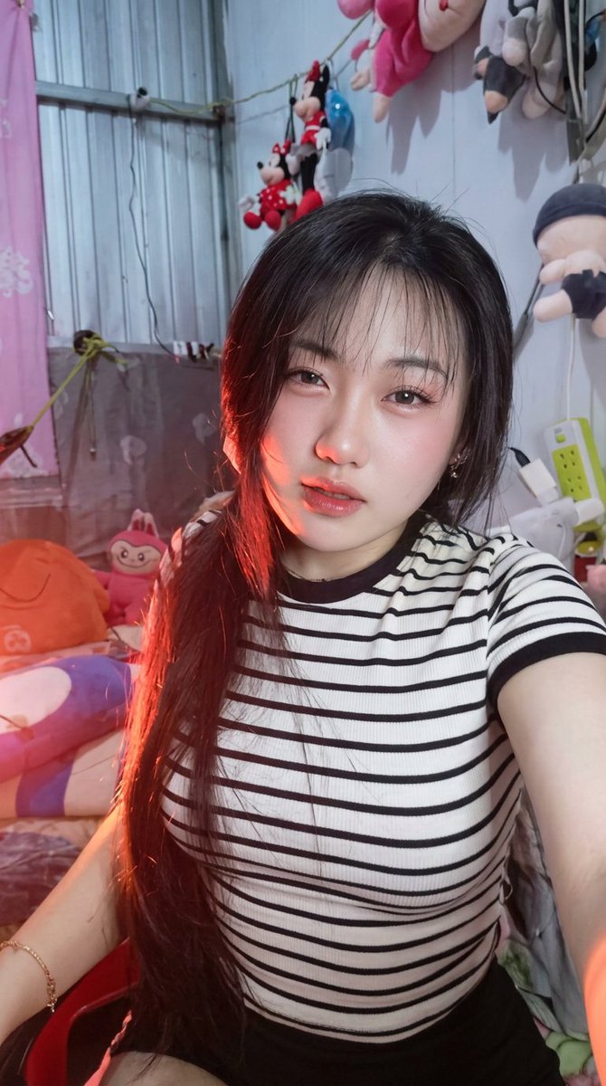 baebybu1508's tweet photo. Hi. https://t.co/2AS4XkROeA