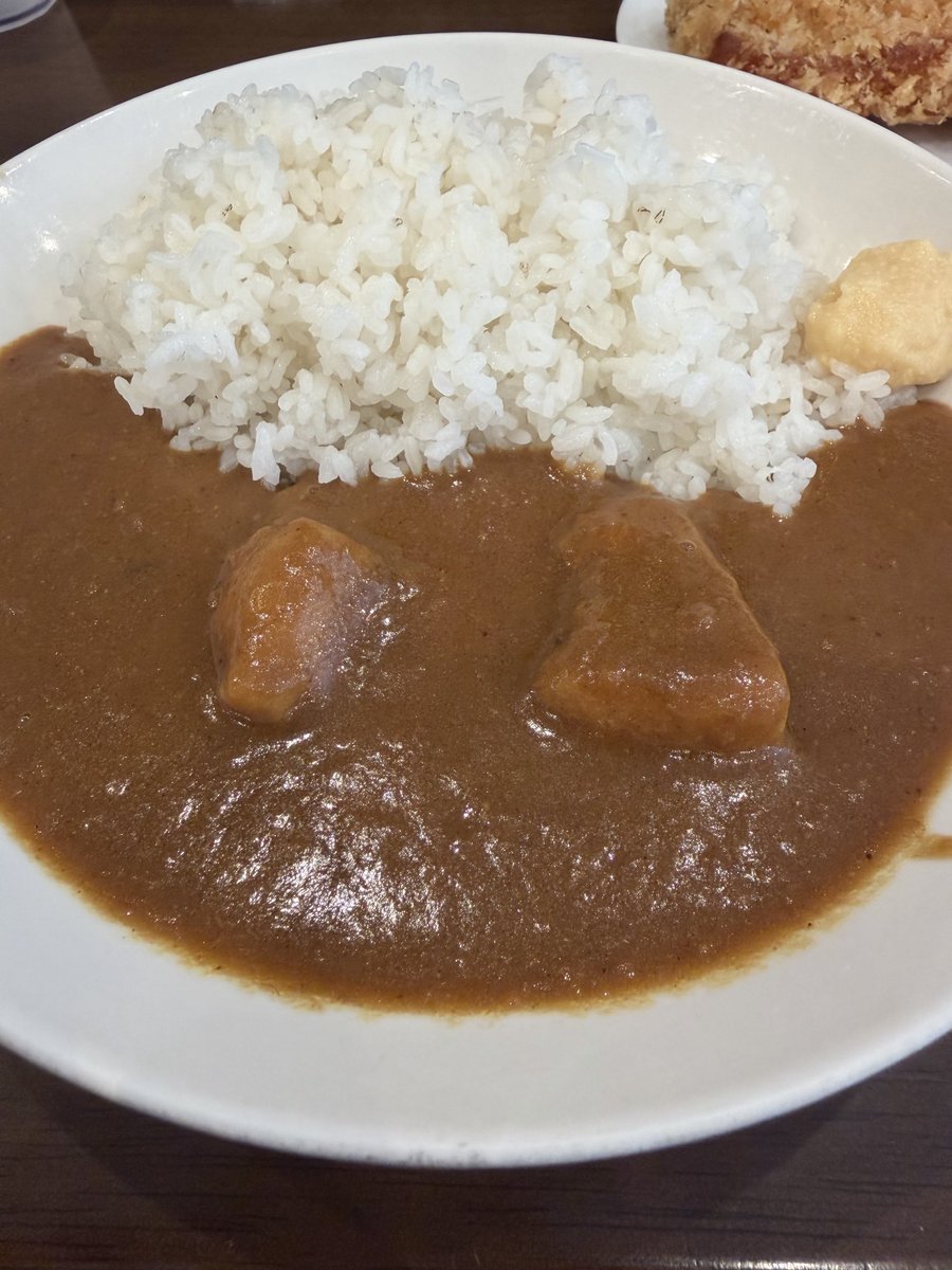 lowe_02's tweet photo. 川崎 しまや

有名店らしいから行ってみたけど、カレー本体もさることながらカツがあまりにも美味かった https://t.co/UP4LUri8cB