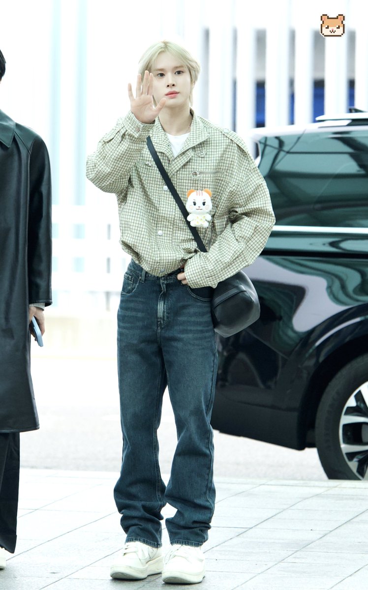 jion0122's tweet photo. 260925 ICN 출국
#경민 #투어스경민 #KYUNGMIN  #ギョンミン #투어스 #TWS https://t.co/05ktedcUJT
