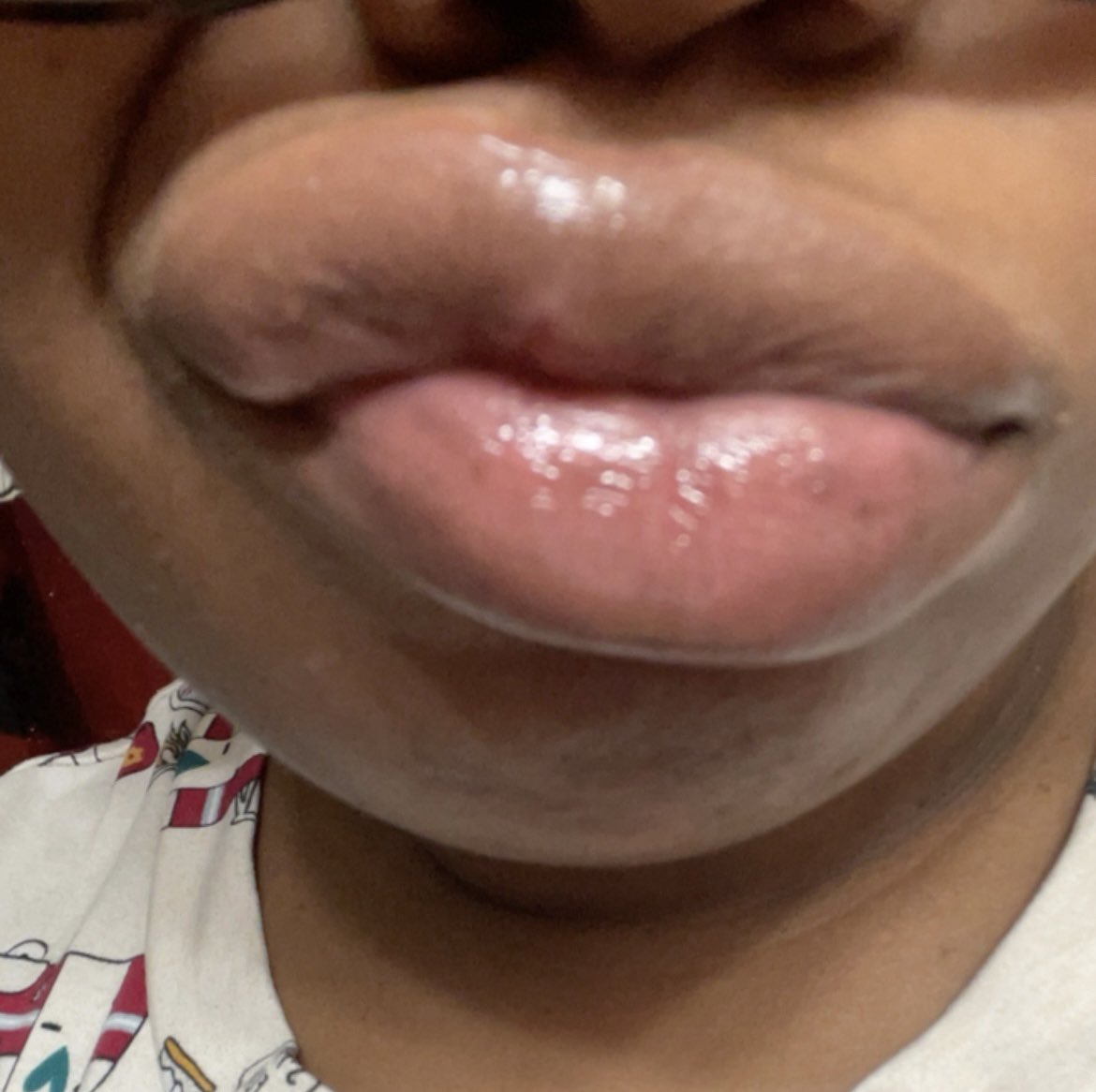 countessdragula's tweet photo. spend your check on nutty ass #dsl #lips #lipfetish #paypig #findom https://t.co/QzeQ3QwbIs