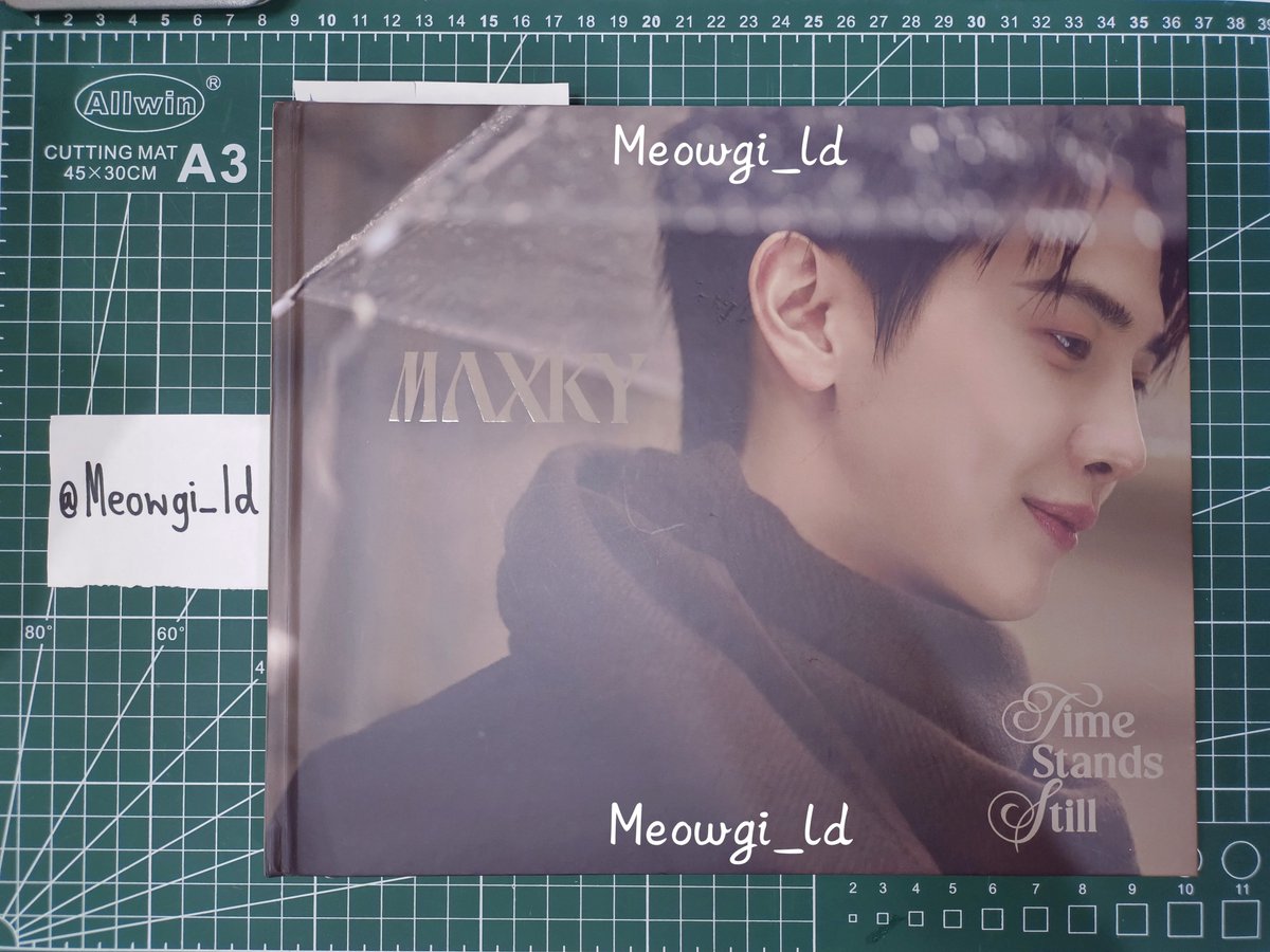 Meowgi_ld's tweet photo. [Update] Photobook Maxky 1st Fansign
#meowgiปล่อยของ

✨ Photobook+กระเป๋า [มีลายเซ็น] / 1,500 ส่งฟรี

📌 (มีตำหนิ ขอคนรับได้ พร้อมโอนลดได้อีก)

Shipping is available within Thailand only. 🙇🏻‍♀️

#MAXKY1stFANSIGN
#ตลาดนัดแม็กกี้บาส #6CODE #maxkybas #แม็กกี้บาส https://t.co/idm9DHoqG2