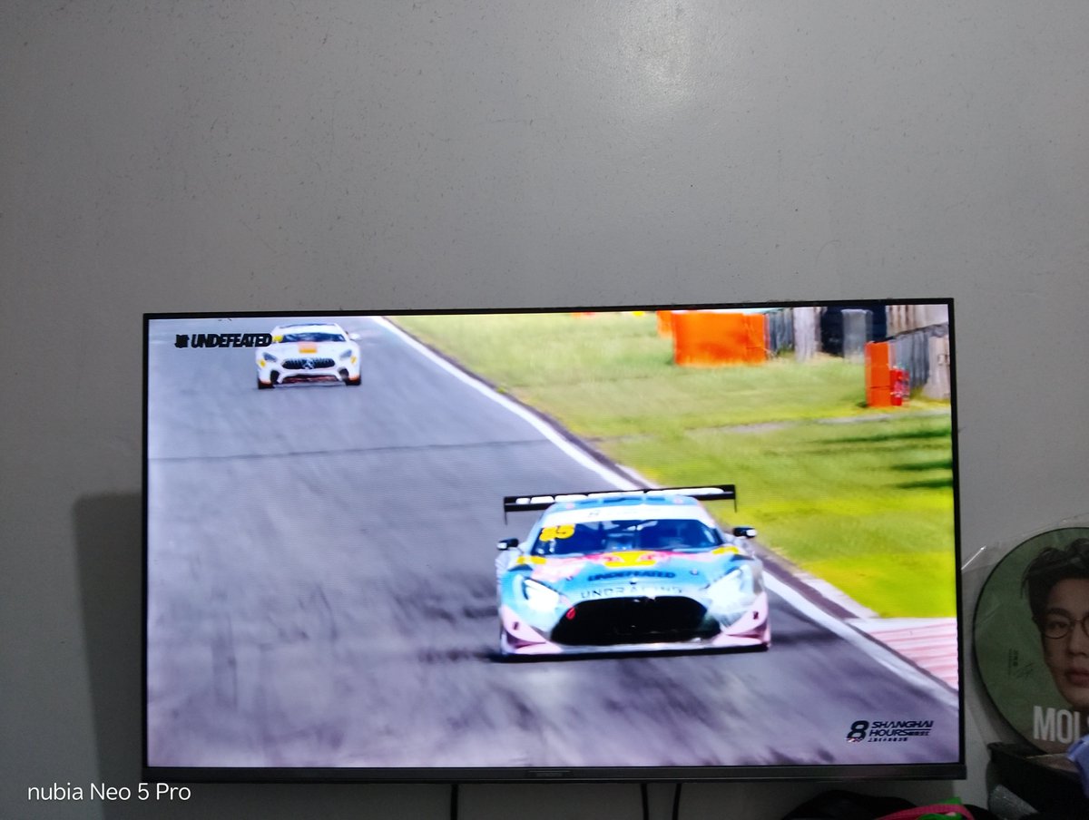 KellyDiMawari1's tweet photo. It's racing weekend distracting myself from everything that is happening with my 7 rainbows.
#shanghai8hourendurancerace
#UnoRacingTeam https://t.co/29GoMe0aip