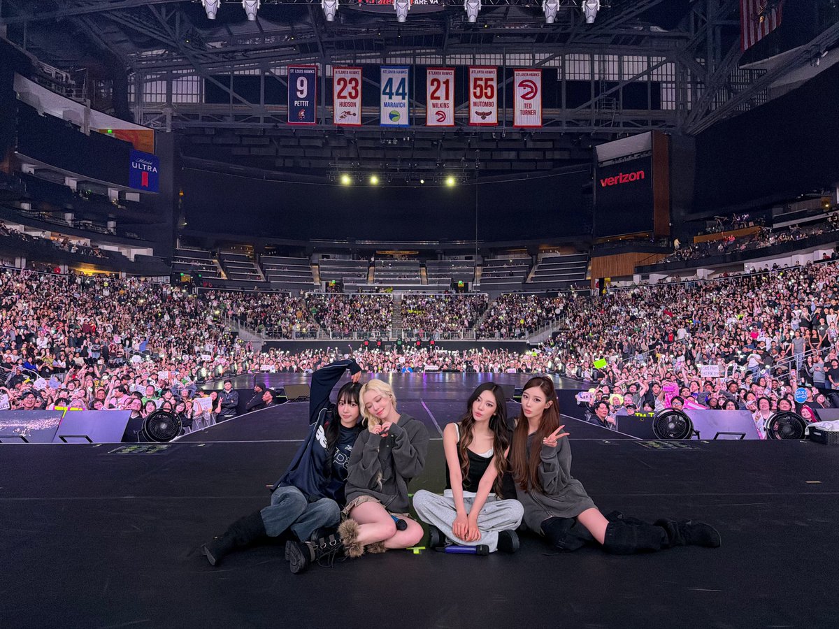 aespa_official's tweet photo. 2026-27 aespa LIVE TOUR - SYNK : COMPLæXITY - in #ATLANTA

#aespa #æspa #에스파
#SYNK_COMPLaeXITY
#aespa_SYNK_COMPLaeXITY https://t.co/ULaHytwSkH