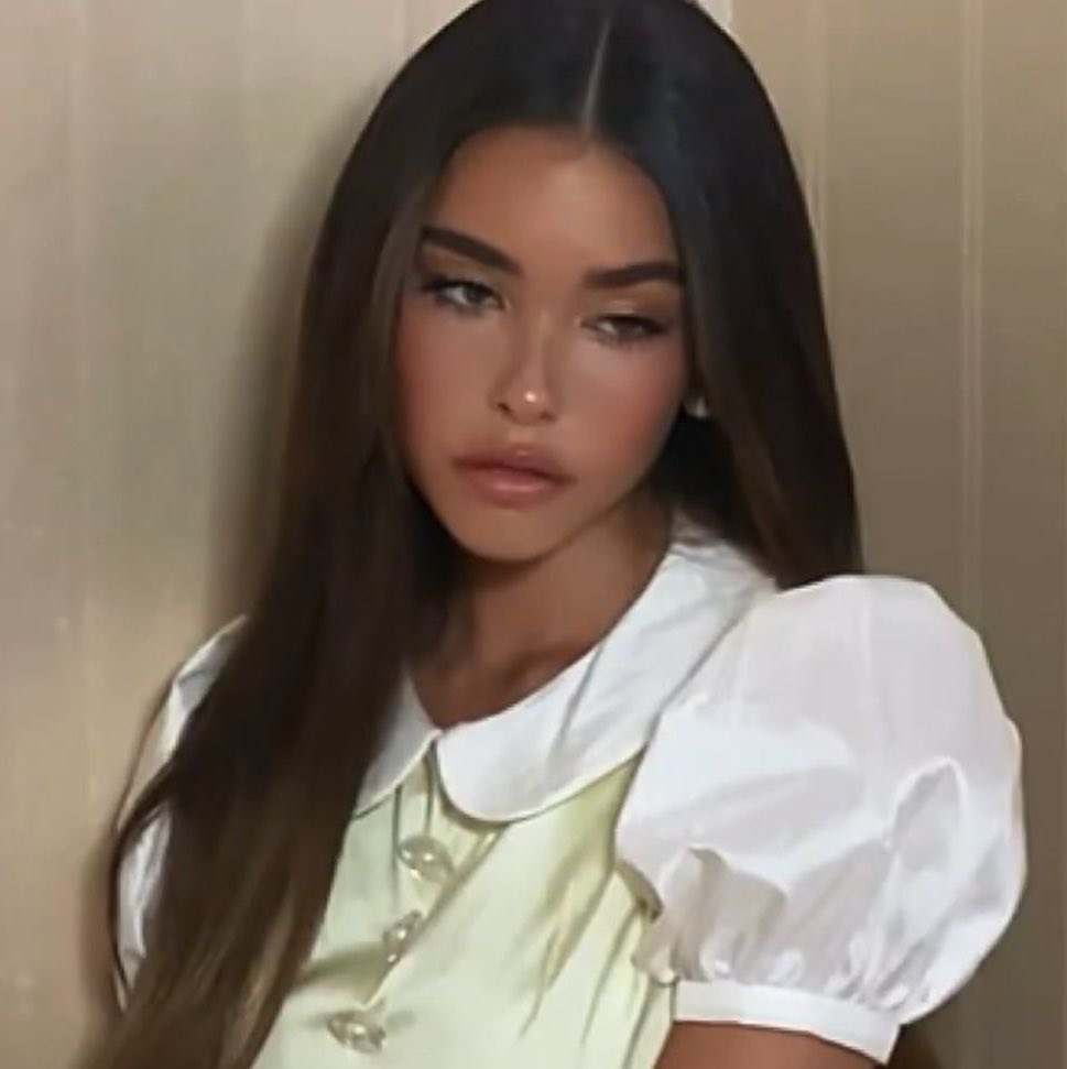 makeuminc's tweet photo. gets hated on for being too pretty https://t.co/VZJ2dk9tg0