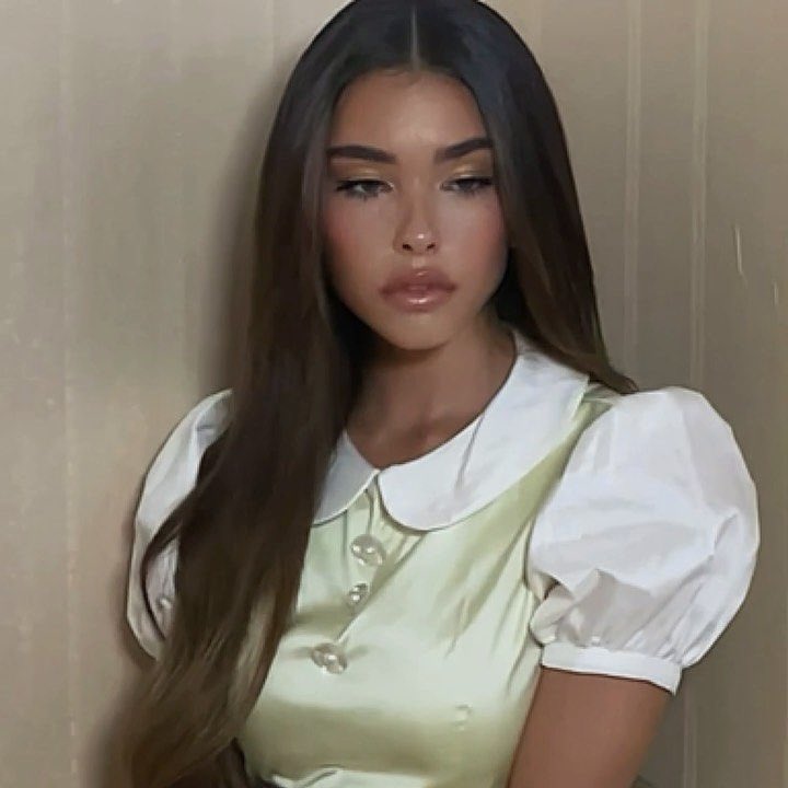 makeuminc's tweet photo. gets hated on for being too pretty https://t.co/VZJ2dk9tg0