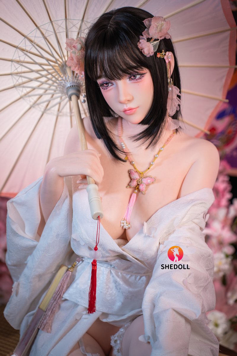 ShedollShop's tweet photo. Cynthia on the 168cm realistic skin texture body. 🌸
Soft, elegant, and a little irresistible.
#SHEDOLL #SHEDOLLSHOP
#SiliconeDoll https://t.co/r6dVV6kObk