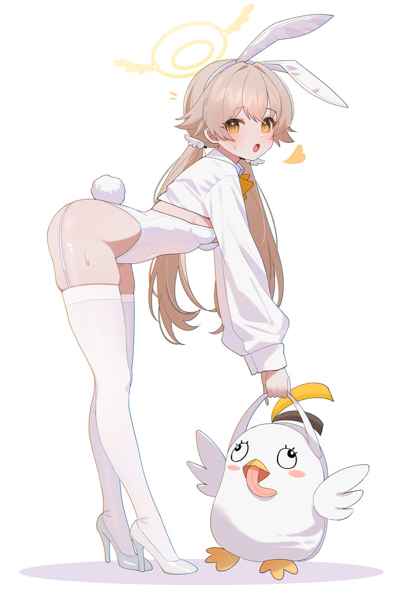 shusuchii's tweet photo. 「先生！ペロロ様のグッズ持っててください……！重すぎます！」 https://t.co/pShc5Txmvx