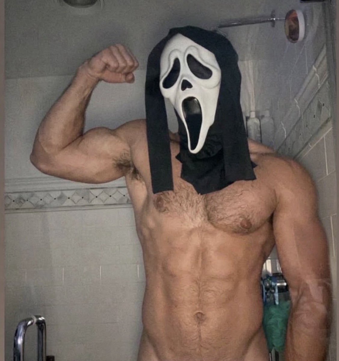 maxedoutfitnes's tweet photo. I wanna make you scream in the shower 

#fitness #findom #jacked #ripped #scream #muscle #gym #man #life #master #financial #alpha https://t.co/vsTqoiq97k