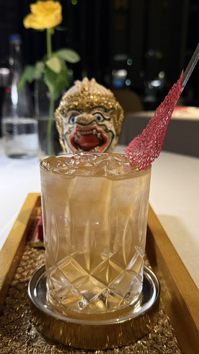 hojoraichi's tweet photo. 最近、朝ふと目覚めたときに「タイにいる」って錯覚するんだけど、私、大丈夫かな？笑 https://t.co/YwcIkz0sud