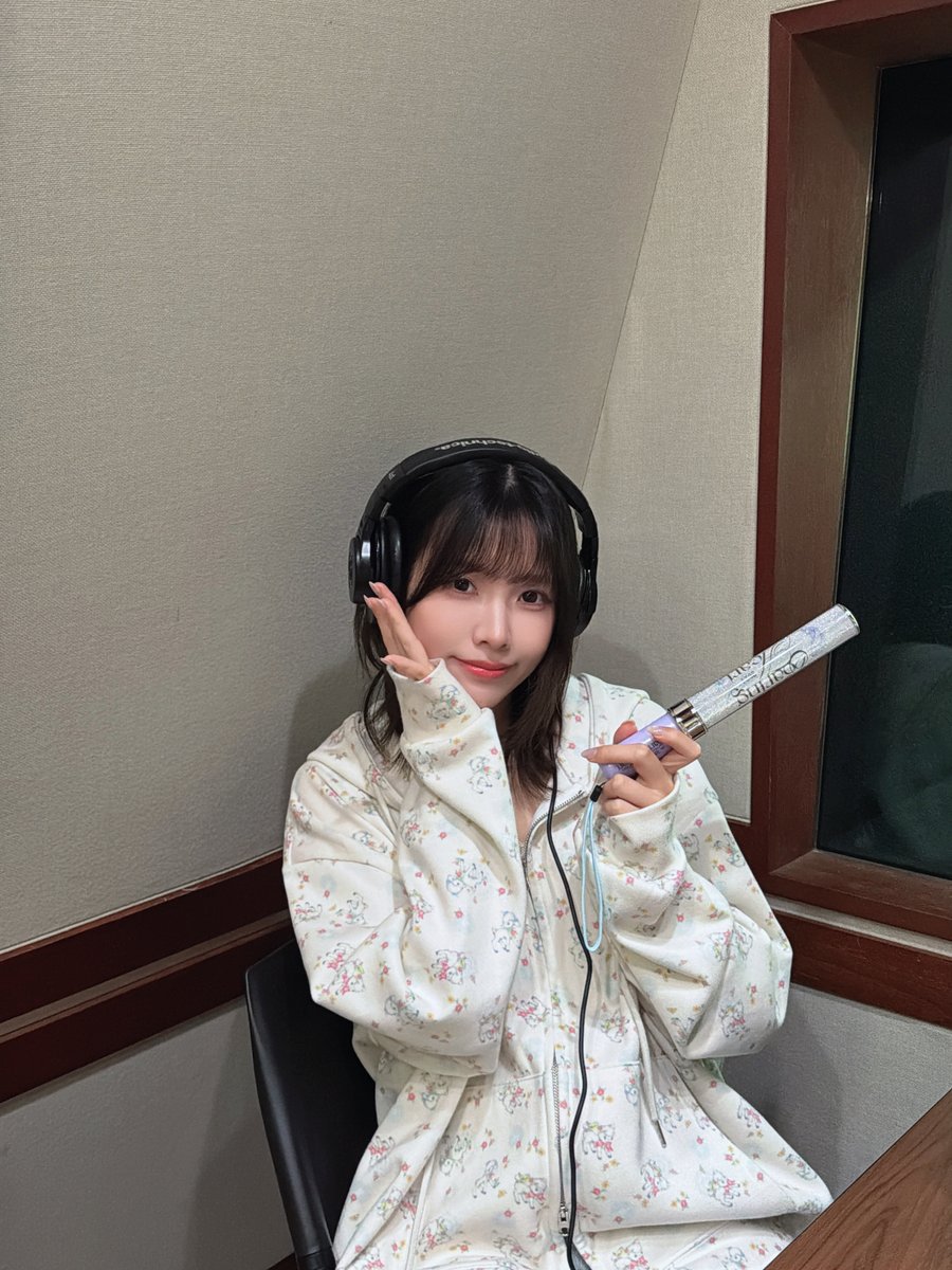 LiyuuStaff's tweet photo. 毎週金曜日 19:00から
ラジオ「Liyuuのはつらじ にゅ！」が配信されます📻

今回は
・Liyuuのマーベル愛が止まらない！
・ラジオイベントで収録した「盛り上げ音声」初解禁！

視聴は：https://t.co/MHKKGq80SJ
リスナーネームは 水槽さん となります！
水槽さんのテーマメール「好きなマーベルキャラ」はこちらまで！：https://t.co/MnoZkLu26o
#Liyuuにゅ