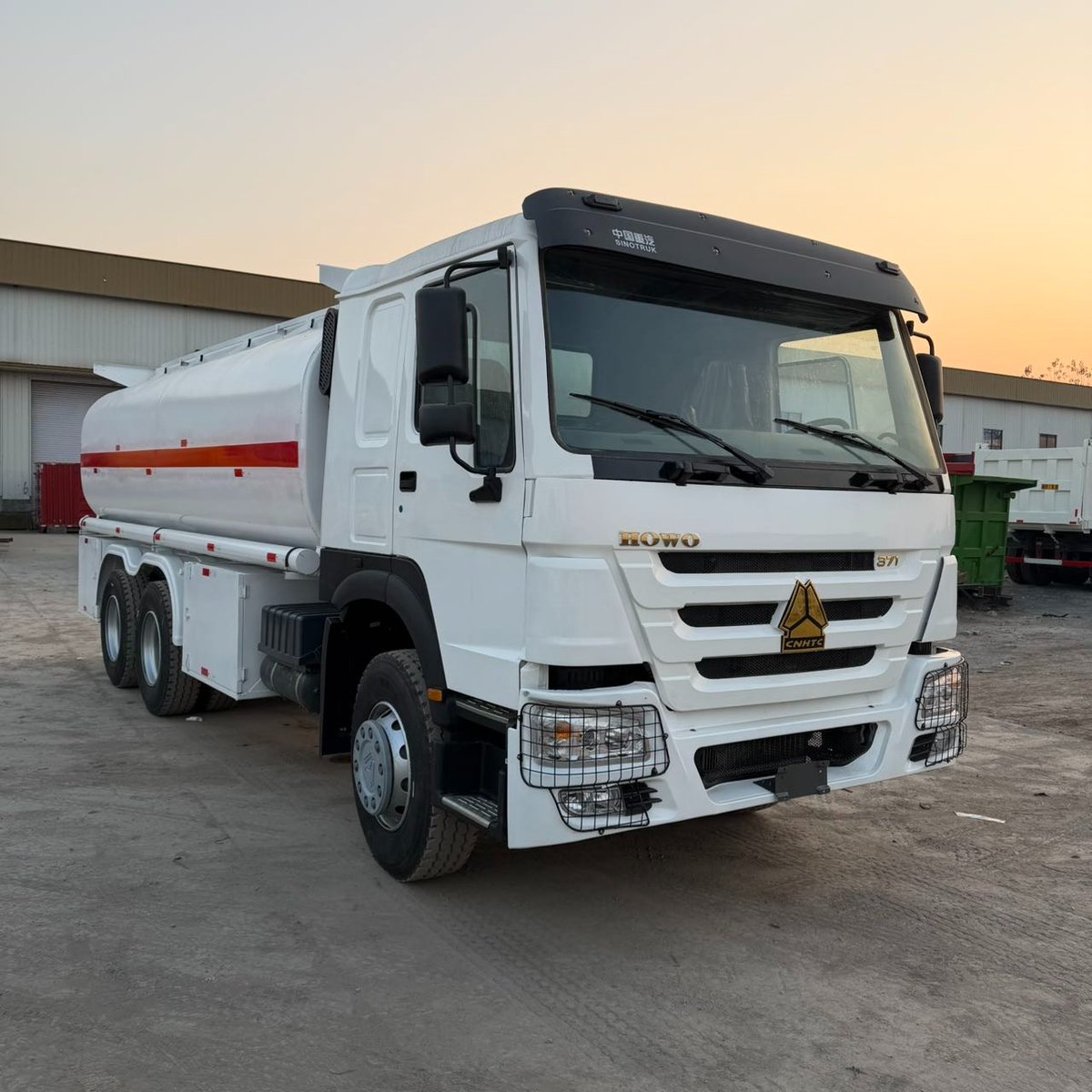 TraderBenDave's tweet photo. 🚛 2023 Tank Truck

• Capacity: 20–24 m³
• Never Used
• Suitable for transporting water, oil, chemicals, and other liquids
• Not previously used for fuel, so it can be adapted for different purposes

💰 Price: GHS 449k

✅ Shipping included https://t.co/pTSLrZaLIG