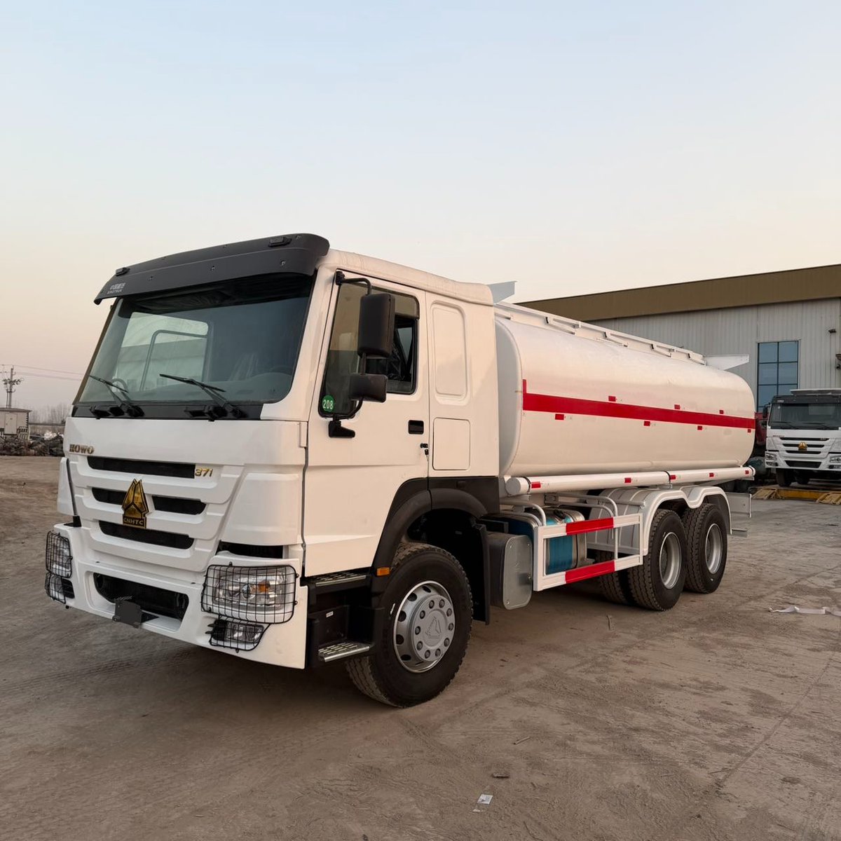 TraderBenDave's tweet photo. 🚛 2023 Tank Truck

• Capacity: 20–24 m³
• Never Used
• Suitable for transporting water, oil, chemicals, and other liquids
• Not previously used for fuel, so it can be adapted for different purposes

💰 Price: GHS 449k

✅ Shipping included https://t.co/pTSLrZaLIG