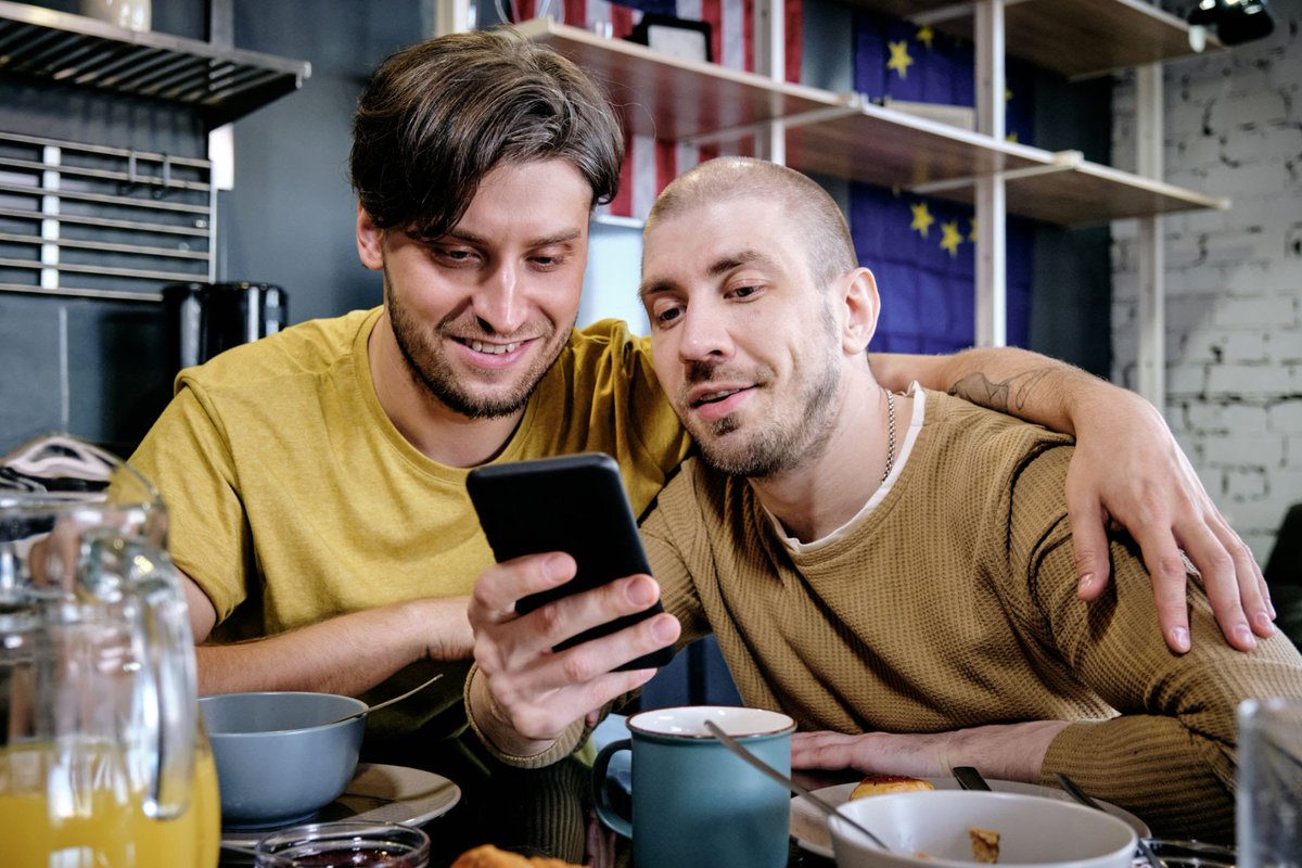 UmnPop's tweet photo. Onde encontrar pessoas para namoro gay: dicas de aplicativos e comportamento
https://t.co/TmpQ3iZB04 https://t.co/kPjP3DVP7V