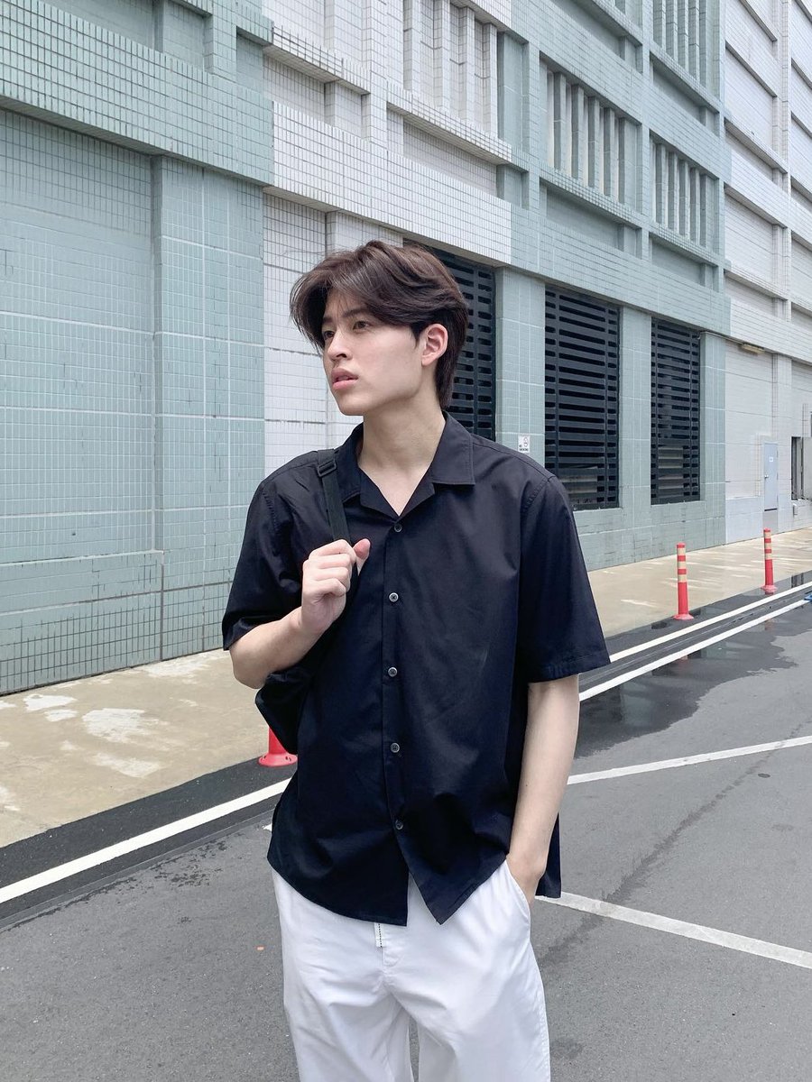 pondlert_'s tweet photo. mukanya ga berubah sama sekali😖 

2021 (20 y.o)                       2026 (25 y.o ) https://t.co/sa0MUZEUsS