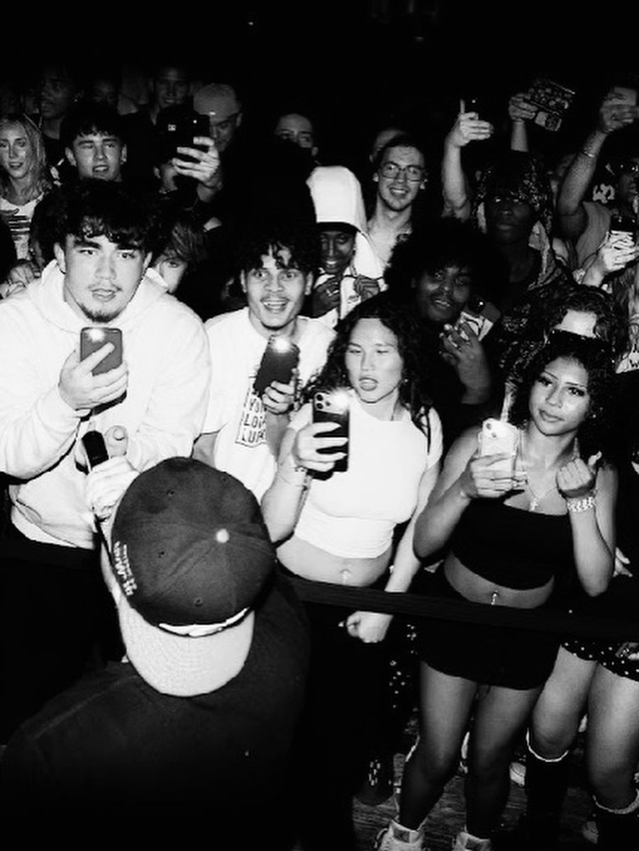 MickiSimi's tweet photo. Thank you, Seattle and Jayeazywhat, for showing up and making this Saturday unforgettable! We’ll be back soon! https://t.co/vbkhuR9cVA