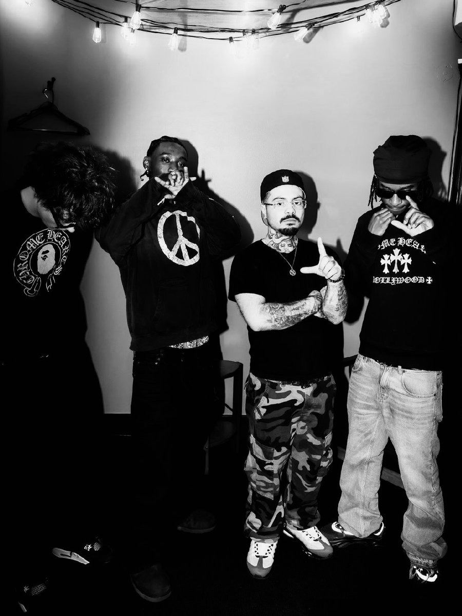 MickiSimi's tweet photo. Thank you, Seattle and Jayeazywhat, for showing up and making this Saturday unforgettable! We’ll be back soon! https://t.co/vbkhuR9cVA