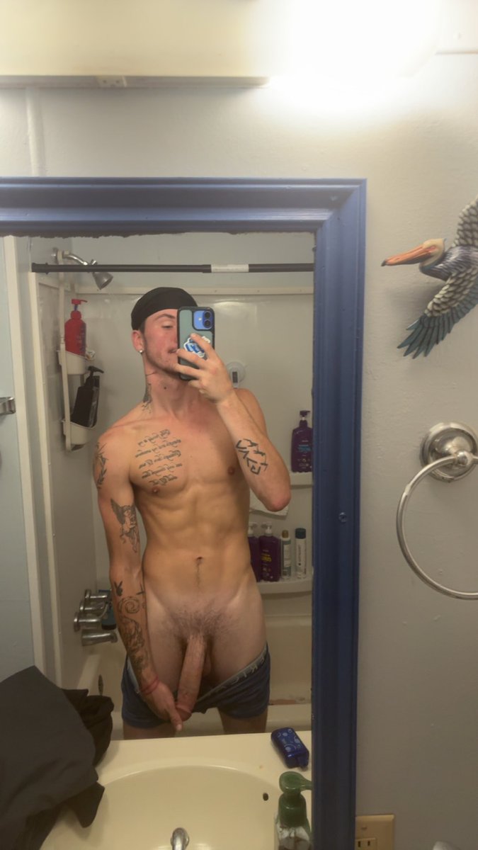 Rabair5ba's tweet photo. HMU if you need sum pics or vids all is free https://t.co/xxC74vFJmu