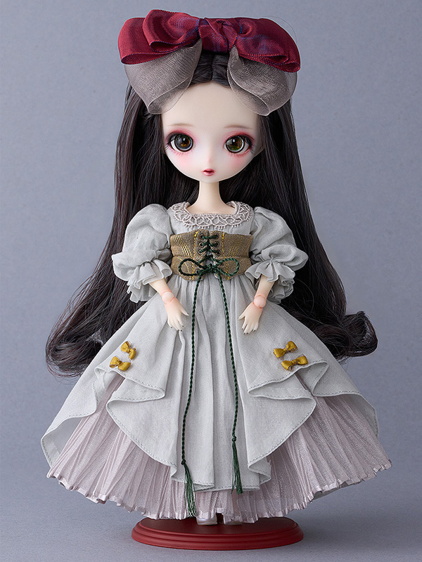 Harmonia_series's tweet photo. [童話シリーズ第3章 ]
✼┈┈┈ 📖 ┈┈┈✼
 #Harmoniabloom
 Sophia Snow White
✼┈┈┈┈┈┈┈┈✼

童話『白雪姫』にインスピレーションを受けた
「Sophia（ゾフィア）」がご予約開始です🍎

新色のスキンカラー『スノウ』が初登場❄

≫https://t.co/HmymIfSTid

#ハルモニアブルーム https://t.co/nE6NJNi4uw
