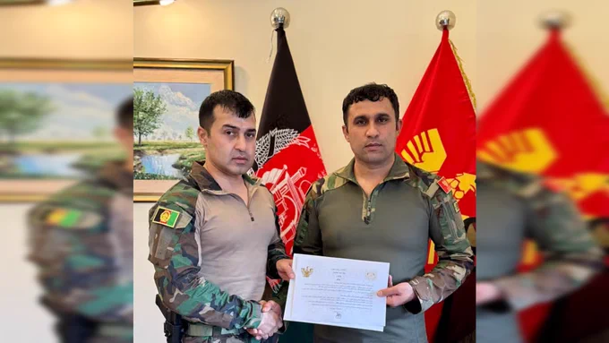 Sami Sadat Grants Military Rank to United Front Commander