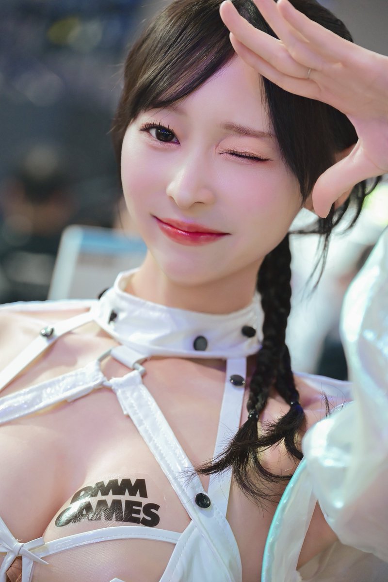 dorayaki_photo's tweet photo. TGS2026 一番話題のモデルさん👍
撮影対応ありがとうございました☺️

白石 理桜🌸さん
@rio_shiraishi13 

#TGS2026 
#東京ゲームショー2026 
#DMMGAMES https://t.co/6lLVy6Qd0r