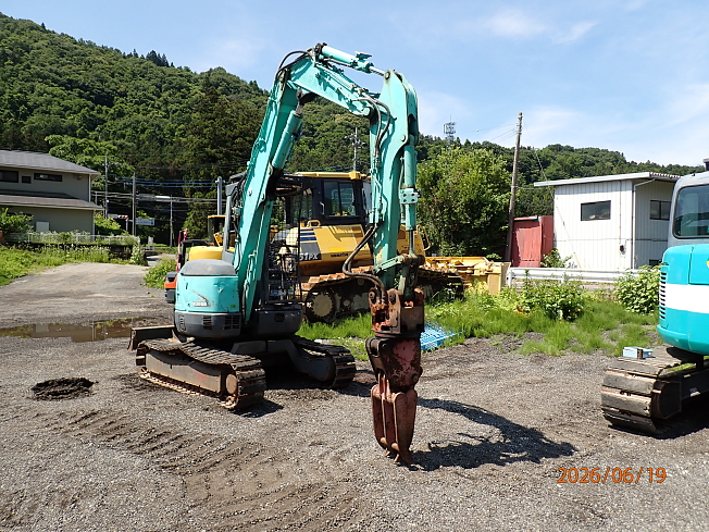 biglemon_kenkey's tweet photo. 🔥今注目のミニショベルはコレ！
コベルコ建機 SK30UR-5

✅後方超小旋回で狭所でも自在に動く
✅回転フォーク＋スケルトンバケット付き
✅2014年式・稼働3,097h
✅分割払い利用可

アタッチメントW付きのこの構成、見つけたら即チェック推奨👷
日本最大級・掲載約11,000台のBIGLEMONで話題の一台！
詳しくはBIGLEMONまで！

#コベルコ建機 #ミニショベル #後方超小旋回 #重機 #中古建機 #BIGLEMON