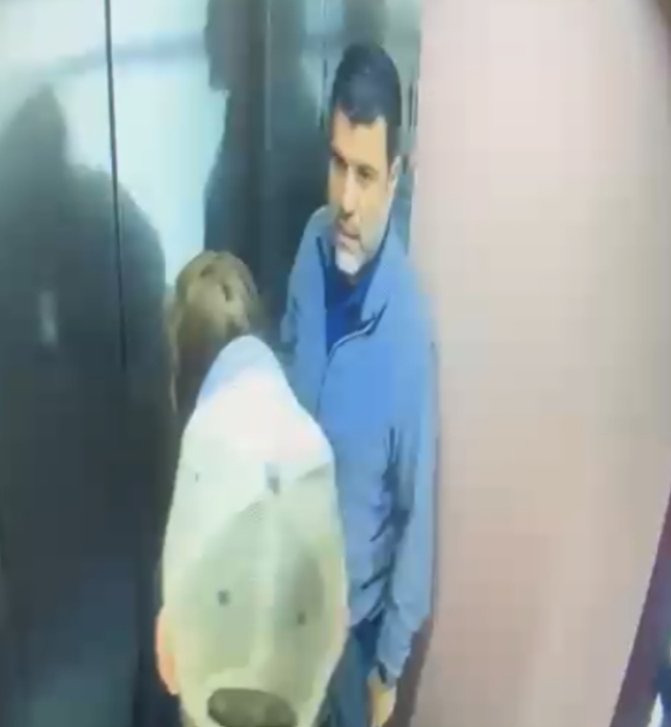 T1EETC_NOTICIAS's tweet photo. AYUDA PARA IDENTIFICARLOS 
Buscamos información sobre estos tres  involucrados en la agresión a una ascensorista en Zona 1.

El importe es el agresor 

Cualquier dato es de gran ayuda. Por favor comparte este post. 🔄 https://t.co/mnMJP8tf5x