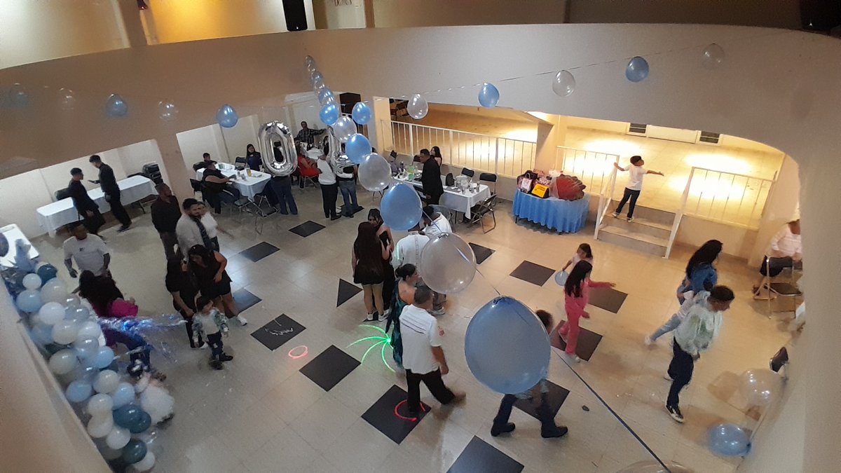 acaudiomx's tweet photo. FANS, CLIENTES, AMIGOS, LES COMPARTIMOS ALGUNAS IMAGENES DEL EVENTO DEL PASADO 19 DE SEPTIEMBRE, BODA Y CUMPLEAÑOS EN:
SALON LA PALMA
SALON DE EVENTOS LA PALMA
SALON DE FIESTAS LA PALMA
NAUCALPAN, CALLE LAZARO CARDENAS.
CON LA PRESENCIA DE EL LOCO DE LOS SONIDOS Y DJ RESIDENTE. https://t.co/lmDUpWTJ5V
