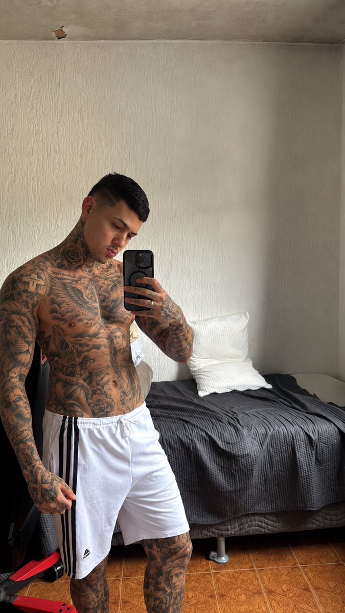 henriomoura's tweet photo. Então vamos brincar de IA 🤣 https://t.co/KVvlu9QKVx
