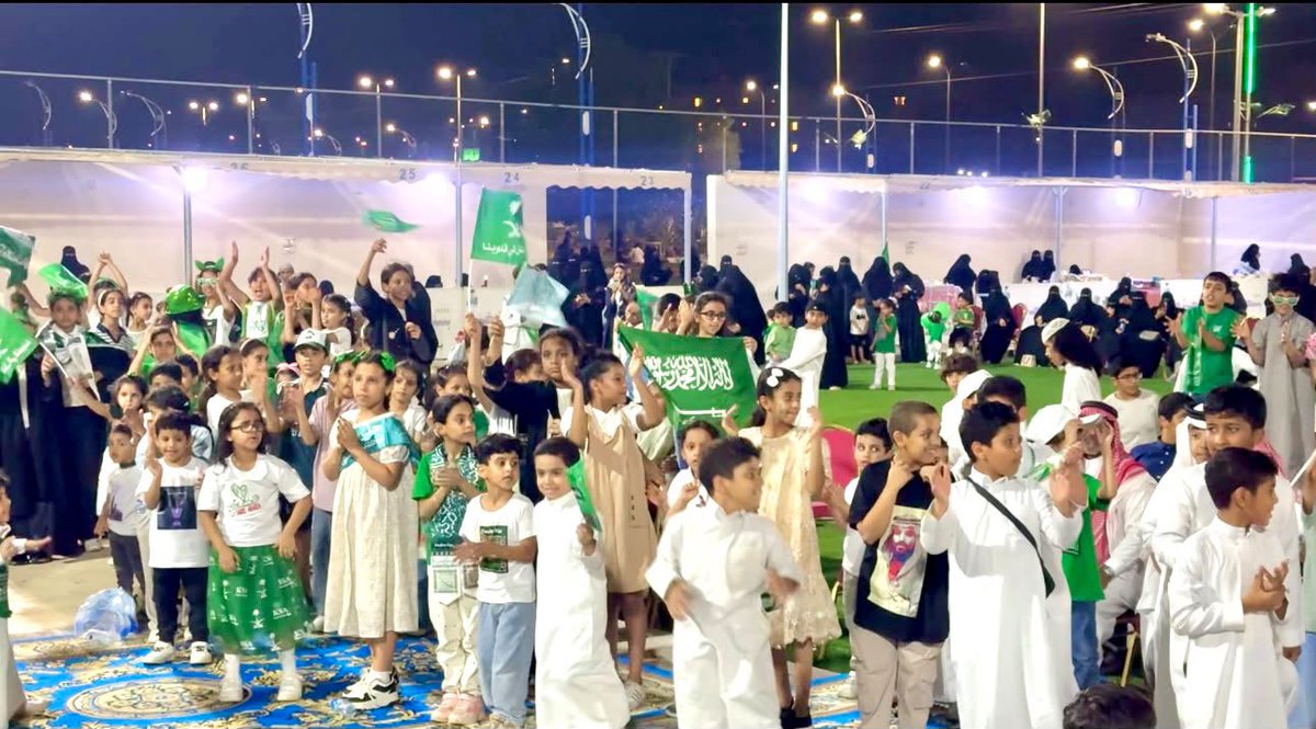 makkahregion's tweet photo. #صور 📸

احتفالات أهالي محافظة #الكامل بمناسبة #اليوم_الوطني_السعودي 🇸🇦 https://t.co/sa6YL0RHqf