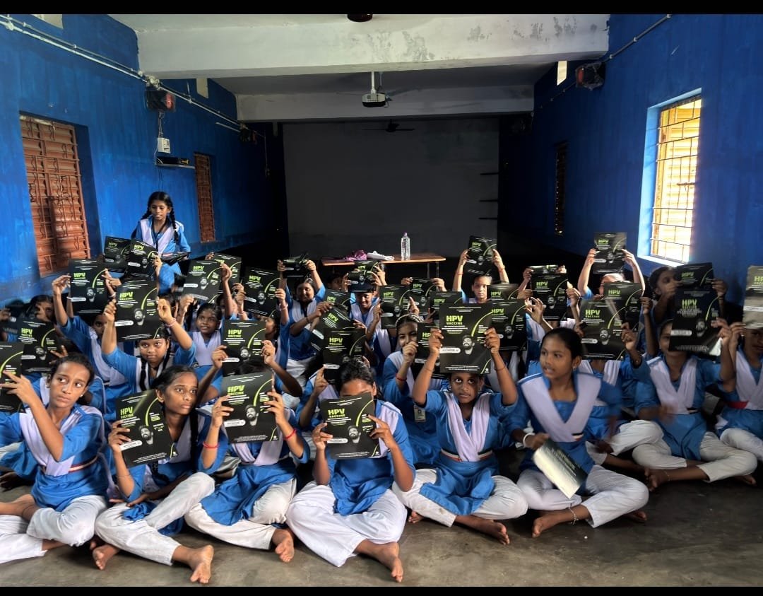 aafa_odisha's tweet photo. ALLUARJUN FANS ASSOCIATION BERHAMPUR ODISHA🖤

EVENT-18

 HPV AWARNESS PROGRAM COMPLETE SUCESSFULL✅

@alluarjun
@imsarathchandra
@ArjunKumar_AAA
@AAFAOnline

 #AAFASupportsHPVDrive
#HPVVaccine
#CervicalCancerAwareness
#SwasthNariViksitBharat https://t.co/iOZxGUxLAa
