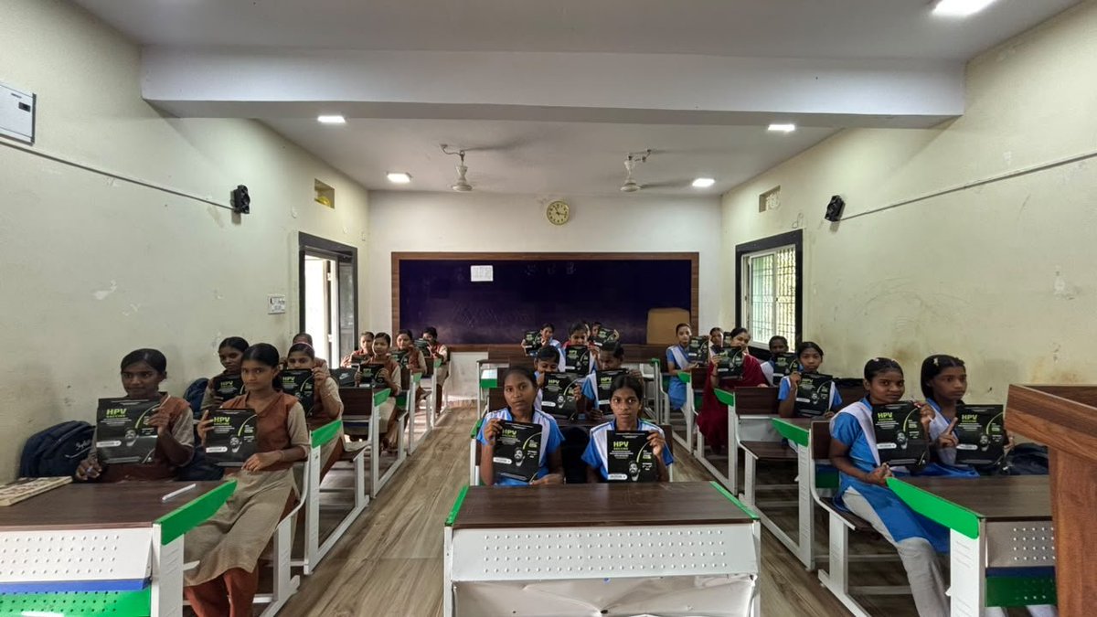 aafa_odisha's tweet photo. ALLUARJUN FANS ASSOCIATION BERHAMPUR ODISHA🖤

EVENT-19

 HPV AWARNESS PROGRAM COMPLETE SUCESSFULL✅

@alluarjun
@imsarathchandra
@ArjunKumar_AAA
@AAFAOnline

 #AAFASupportsHPVDrive
#HPVVaccine
#CervicalCancerAwareness
#SwasthNariViksitBharat https://t.co/FV3BKwPtjR