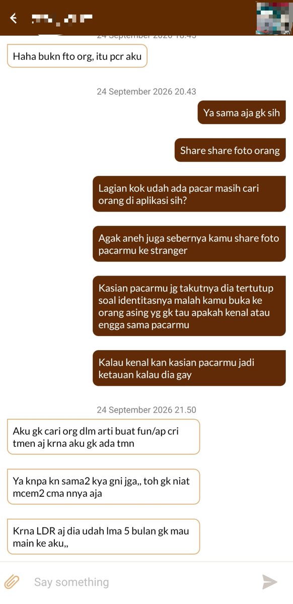 ayangkremes's tweet photo. Jujur janggal🙄 foto pacarnya dishare ke stranger yang dia chat tanpa sepengatuan pacarnya🤨 kasian amet #chubby #chaser #chubbyforchaser #bchubby #gaycikampek #gaykarawang #gaypurwakarta #gaysubang #gaycikarang #gaybekasi https://t.co/egLJM7c0cA