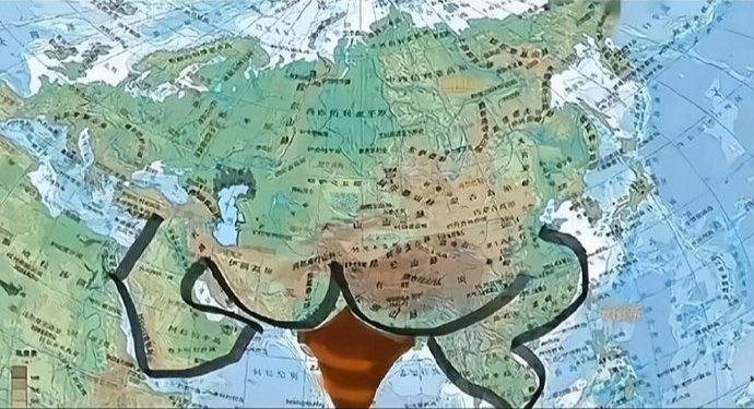 WorldWarPoo's tweet photo. How India was created https://t.co/jxicTaNQWl
