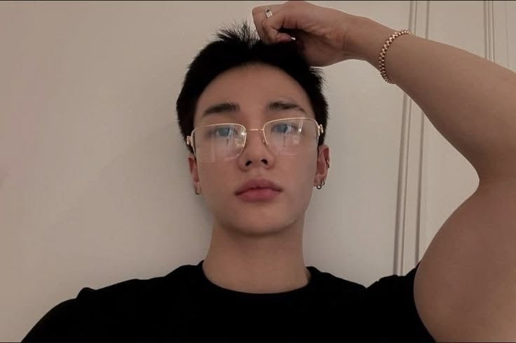 hyuunoia's tweet photo. os maiores gostosos do twt

#ssd #StaySelcaDay #hyunjin #Stray_Kids @Stray_Kids https://t.co/deqQyMyipA