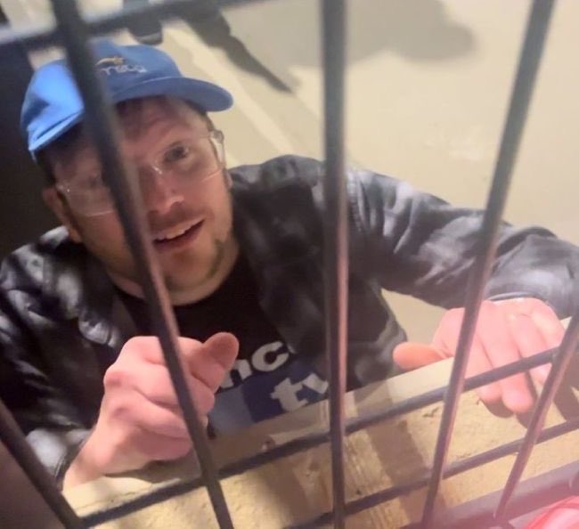 peoniika's tweet photo. keep patrick locked up ... his cute facade is all a part of his #EVIL scheme … https://t.co/qeRCG9my5a