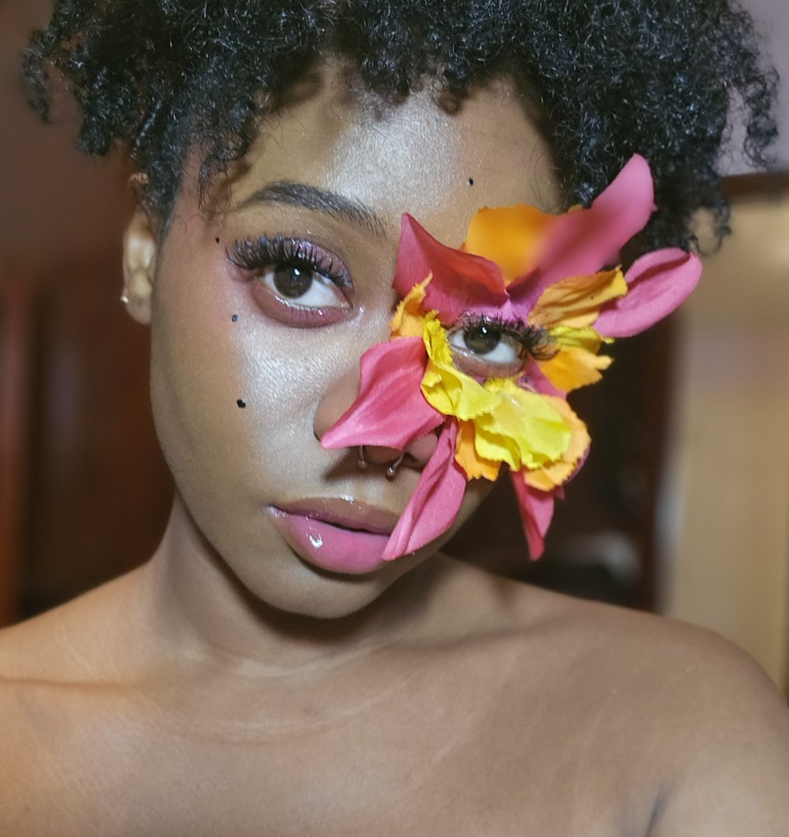 RubyRRojo's tweet photo. MUA look inspired by IGMUA: iservelooks 💕🧡 https://t.co/yUA0fhBIon
