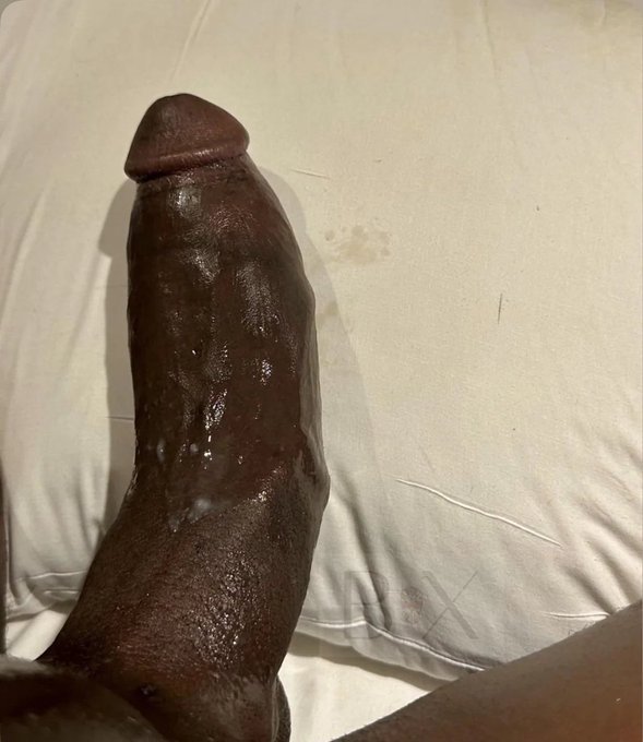 bbcmaster1110's tweet photo. You see this thick juicy cock and all your weak beta brain wants to do is serve and worship it non-stop...  

Approach Daddy with your tribute to be  humiliated and put in your place💸 https://t.co/zltV4MCOiy
