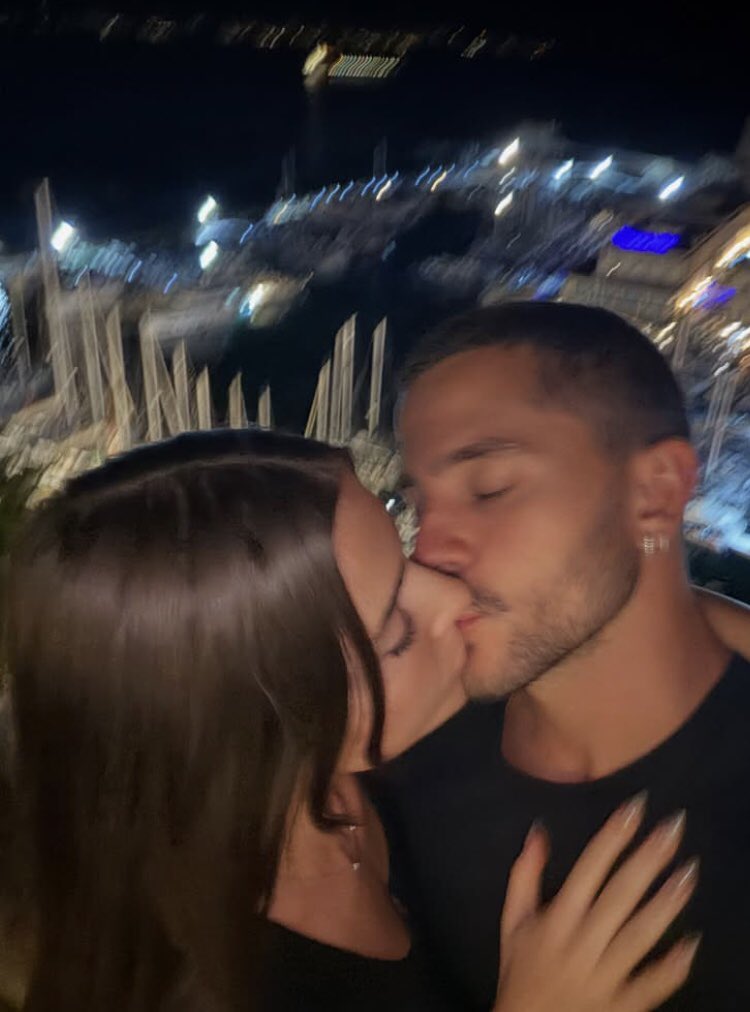 Helayzinha's tweet photo. IMAGINA VIVER UM AMOR DESSE?!🫂🐒💘 https://t.co/XbCGJByZ2i