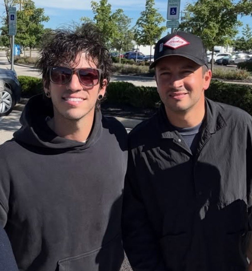 blurryvignette's tweet photo. they found them together omg https://t.co/NPPROLrkje