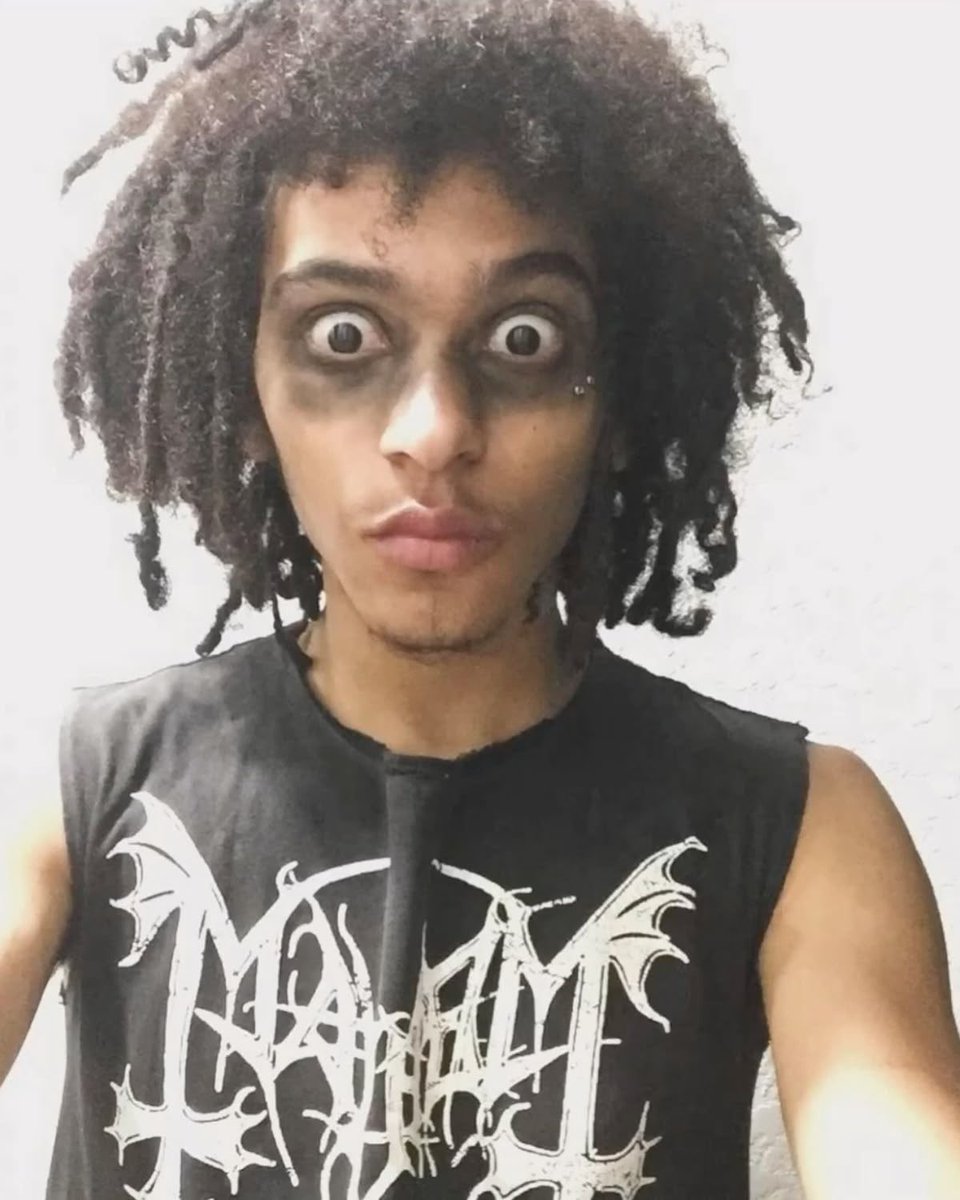 ratfaceunicorn's tweet photo. I haven’t simped over a man in so long I was beginning to question if I was still straight. This guy has mastered the female gaze quite honestly lol https://t.co/7aXRuGxtBK