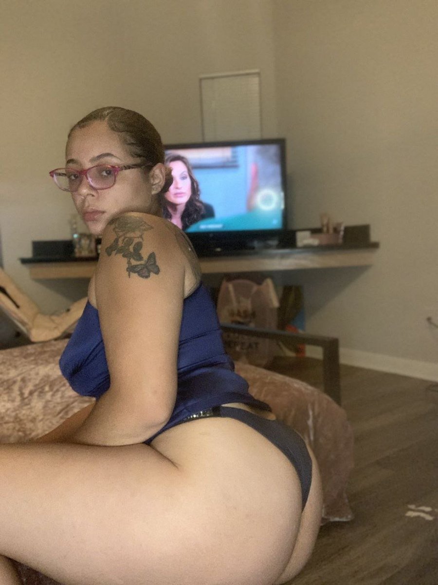 nastyyellaachi's tweet photo. Available for late night meet be payment ready

https://t.co/1vZ2uumEZ4

 #chicagofreaks #chicago #chicagolinks https://t.co/DclO3u023y