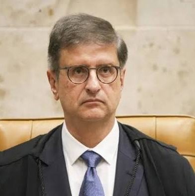 Delateinews's tweet photo. ⚠️URGENTE: Fachin pede manifestação da PGR sobre afastamento de Andrei Rodrigues da PF após decisão de Mendonça https://t.co/ijjL3gJBL4