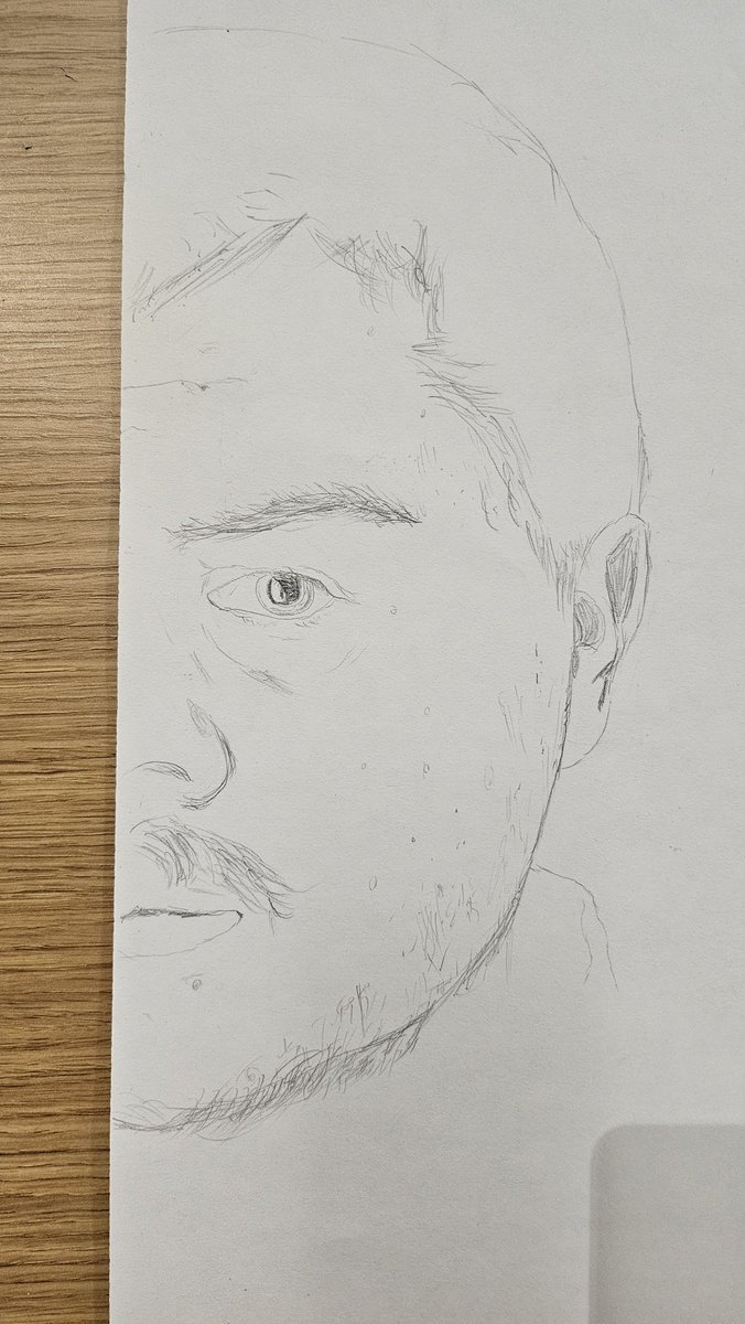 PleeferTV's tweet photo. Self Portrait https://t.co/nWwIB3v7sl