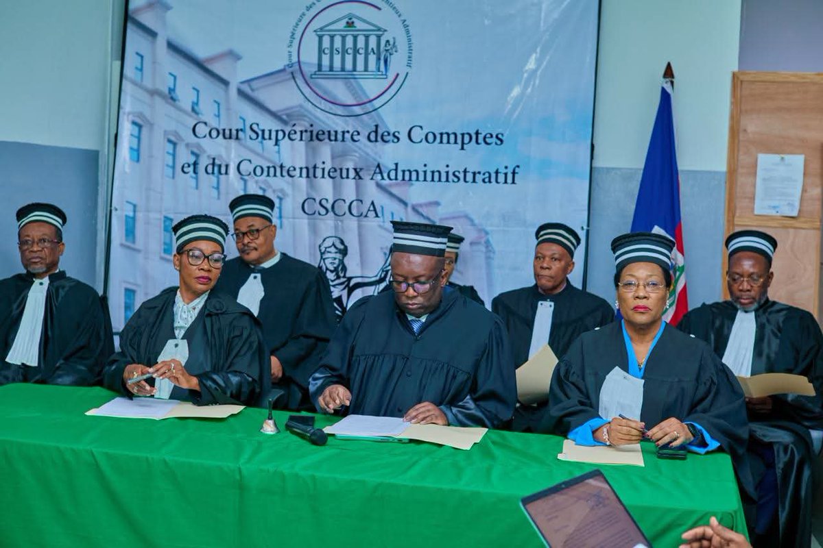 GouttedeauMI's tweet photo. #CSCCA : une trentaine de Comptables Publics Assistants ont prêté serment ce 23 septembre 2026. Un engagement officiel placé sous le signe de la responsabilité dans la gestion des ressources publiques et de la protection de l’intérêt général. @MEFHaiti @GouttedeauMI https://t.co/qR5bmtpCDN