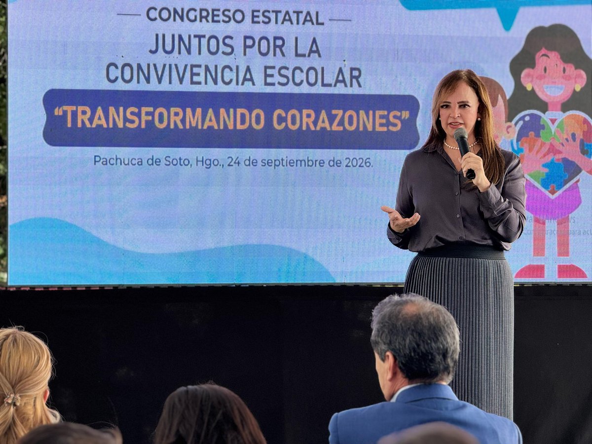 SIPINNA_MX's tweet photo. En el Primer Congreso Estatal: Juntos por la Convivencia Escolar: “Transformando corazones”, realizado en Hidalgo, figuras educativas y autoridades de los distintos niveles de gobierno se reunieron para fortalecer una educación basada en los derechos humanos, la igualdad sustantiva y la cultura de paz.

En este encuentro, @SLVillavicencio , Secretaria Ejecutiva del SIPINNA, participó en un panel sobre la protección como condición para aprender, donde destacó la importancia de impulsar una educación positiva desde la primera infancia, prevenir las violencias y construir comunidades que cuiden la salud mental y el bienestar de niñas, niños y adolescentes.

#SomosSIPINNA #ConvivenciaEscolar #DerechosDeNNA #CulturaDePaz #EducaciónSegura