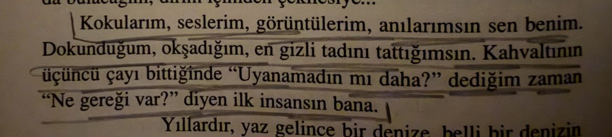handankadioglu's tweet photo. “[…] nar kentinde bir incir buldum. narı da inciri de övmek isterim […] her serüven düşü, incirin altında başladı, incirin altında biter.”

bilge karasu, narla incire gazel,
giriş bölümünden. https://t.co/SpAWW71fYG