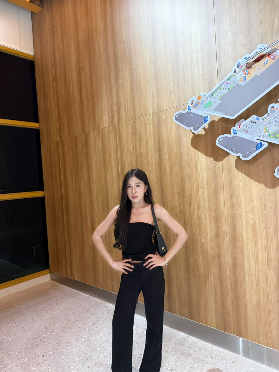 plowjan2's tweet photo. จุกๆ https://t.co/h3vD6iHiCn