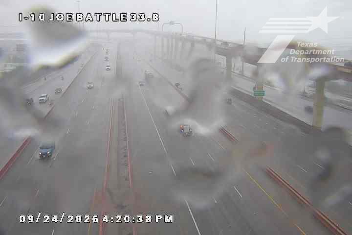 DianaGomezTV's tweet photo. ☔️ It’s pouring across the Far Eastside, Eastside, and Lower Valley. Drive safely!
Remember: TURN AROUND, DON’T DROWN. 🚗🌧️
9.24.26
#EPTraffic #Roadways #Weather #ElPasoTexas #TxDOT https://t.co/oU9xwiWBJO